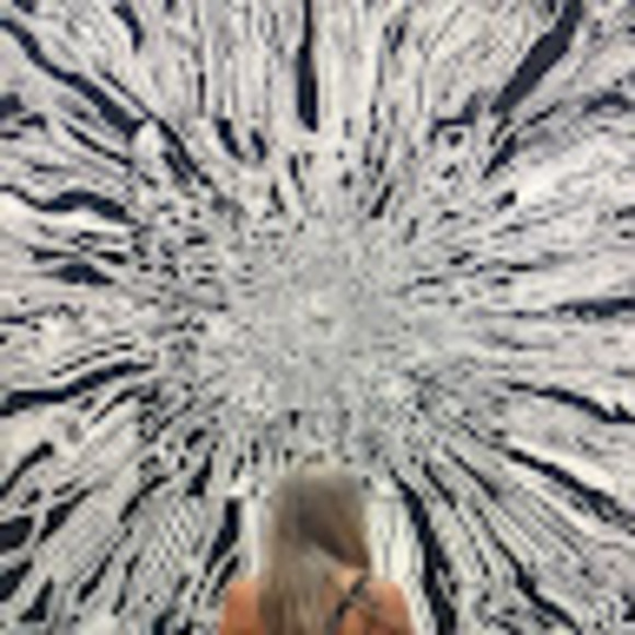 Meet your Posher, Daisy - Picture 2 of 2